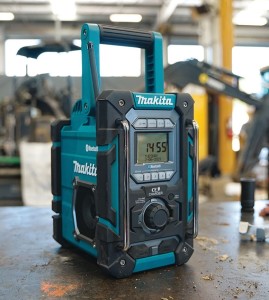 MAKITA ODBIORNIK RADIOWY DAB/DAB+